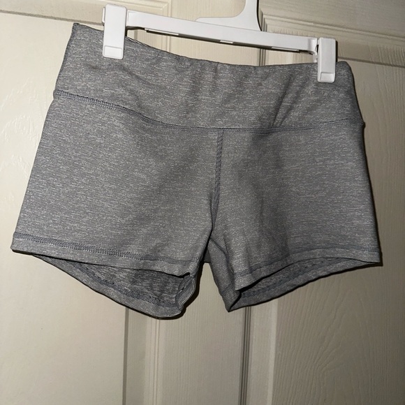Born Primitive Gray Women's spandex Athletic Shorts XS Gym activewear summer - Picture 3 of 5